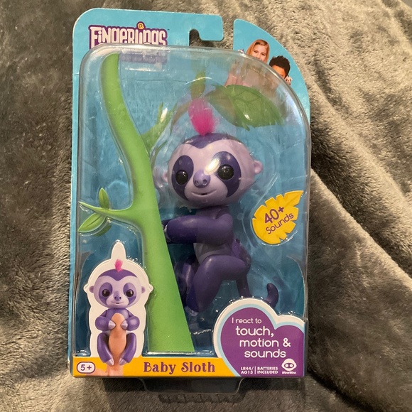 Fingerlings Baby Sloth Marge (Purple) Interactive Finger Pet by WowWee NIB - Picture 2 of 5